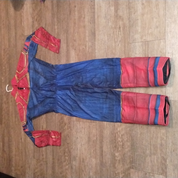 Captain Marvel costume - Picture 5 of 17